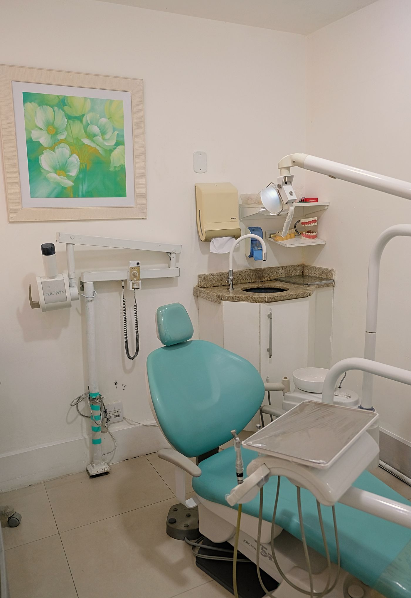 Bright modern treatment room